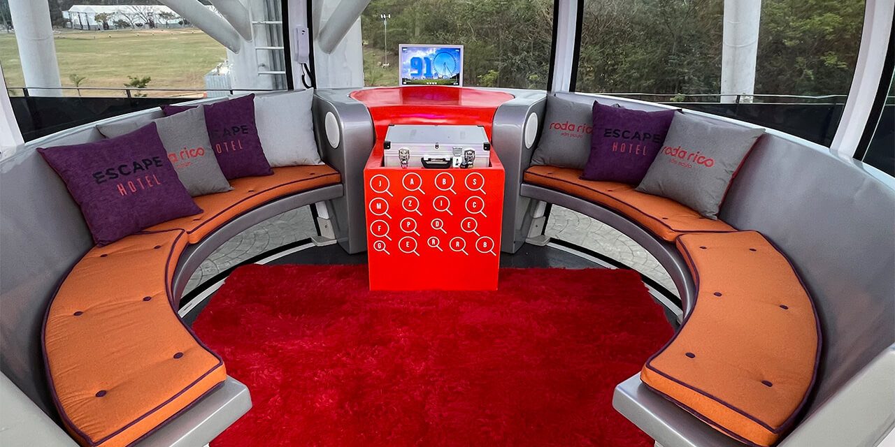 Escape Hotel monta 1º jogo de escape do mundo dentro de uma roda gigante